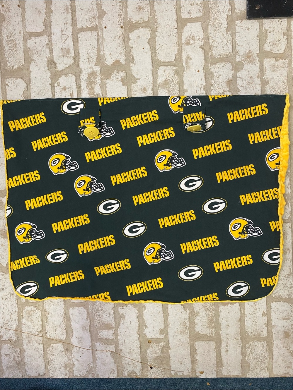 : Baby Fanatic NFL Green Bay Packers Infant Car Seat Canopy Cover Fleece